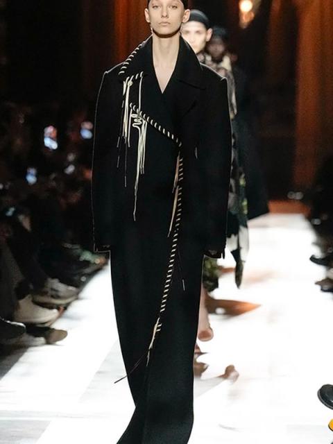 Коллекция Dries Van Noten осень-зима 2025/26 (108430-dries-van-noten-fw-b.jpg)