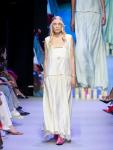 Казанский бренд Alina Vladi Brand Wear представил свою дебютную коллекцию на Московской неделе моды 2025. Линейка стала воплощением контраста. Основатель бренда Алина Фомина наглядно показала противоречивость внутреннего мира современной женщины – хрупкость и силу.