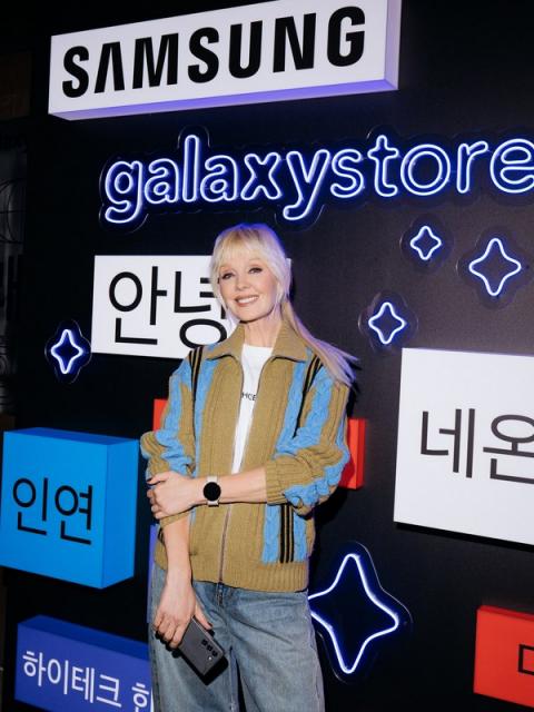 Презентация новинок от Samsung Galaxystore (108640-samsung-galaxystore-05.jpg)