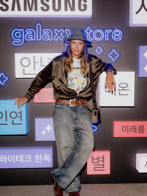 Презентация новинок от Samsung Galaxystore (108640-samsung-galaxystore-06.jpg)