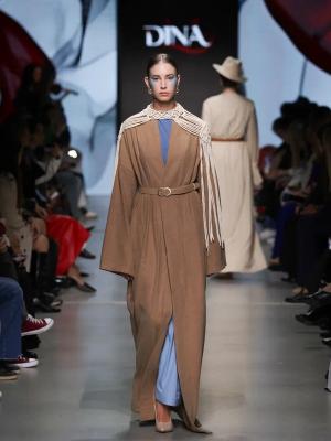 «Скромная мода» в коллекции бренда Dina (108841-dina-2025-01.jpg)