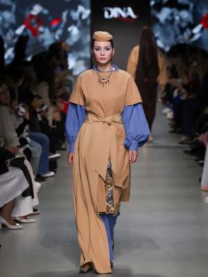 «Скромная мода» в коллекции бренда Dina (108841-dina-2025-05.jpg)