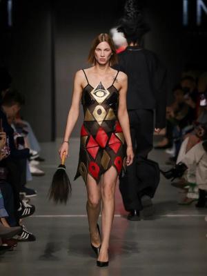 Эстетика Севера в коллекции бренда Inniki (108862-inniki-2025-04.jpg)