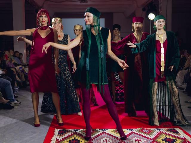 Показ выпускников Fresh Fashion Intensive Designe School на международном фестивале «Этномода-смыслы» (108910-fresh-fashion-etno