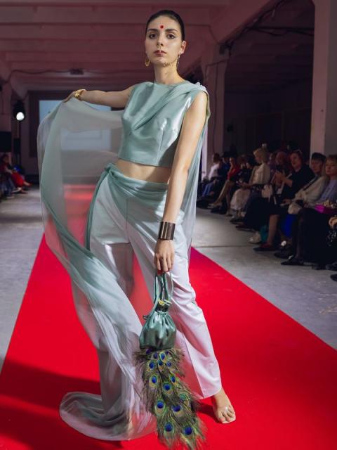 Показ выпускников Fresh Fashion Intensive Designe School на международном фестивале «Этномода-смыслы» (108910-fresh-fashion-etno
