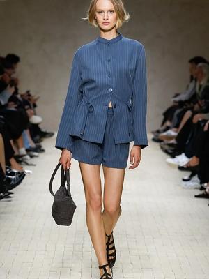 Коллекция Emporio Armani весна-лето 2026 (SS-2026) (109015-armani-ss-2026-07.jpg)