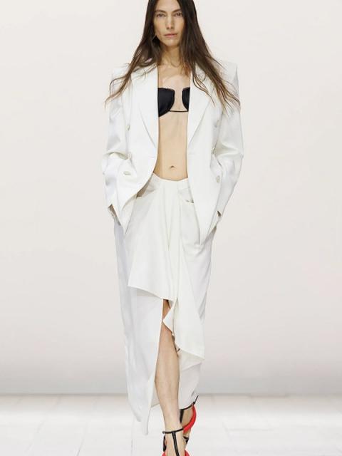 Коллекция Givenchy весна-лето 2026 (109178-givenchy-ss-04.jpg)