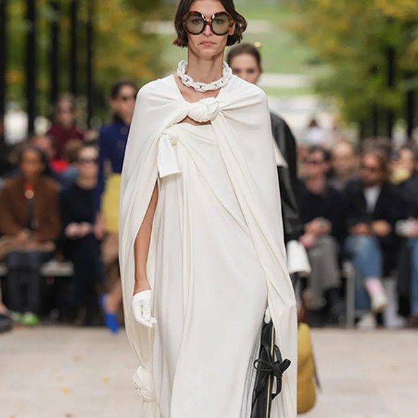 Коллекция Celine весна-лето 2026 (109201-eeline-ss-s.jpg) Коллекция Celine весна-лето 2026 (109201-eeline-ss-s.jpg)