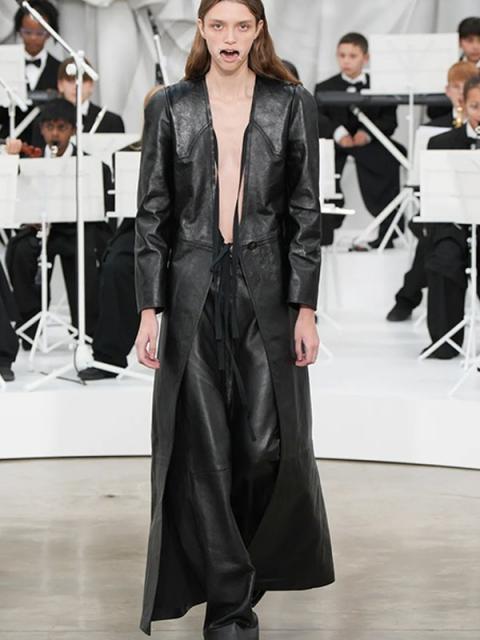 Коллекция Maison Margiela весна-лето 2026 (109213-maison-margiela-ss-b.jpg) Коллекция Maison Margiela весна-лето 2026 (109213-maison-margiela-ss-b.jpg)