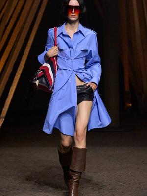 Коллекция Alexander McQueen весна–лето 2026 (109234-alexander-mcqueen-ss-02.jpg)