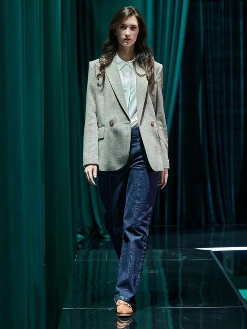 Коллекция бренда Kanzler на Metropolis x Sokol Fashion Week FW-2025 (109276-kanzler-fw-05.jpg) Коллекция бренда Kanzler на Metropolis x Sokol Fashion Week FW-2025 (109276-kanzler-fw-05.jpg)