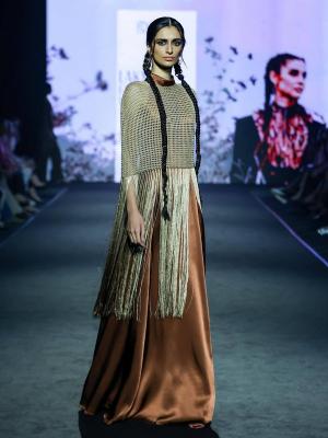 Hatsibana показал свою коллекцию на Lakmé Fashion Week (Нью-Дели, Индия) (109294-hatsibana-05.jpg)