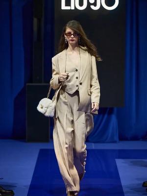 Коллекция бренда Liu-Jo на Metropolis x Sokol Fashion Week FW-2025 (109328-lui-jo-03.jpg)