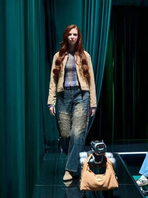 Коллекция бренда Guess на Metropolis x Sokol Fashion Week FW-2025 (109482-guess-fw-01.jpg)