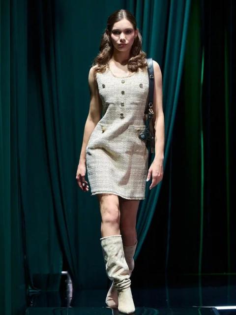 Коллекция бренда Guess на Metropolis x Sokol Fashion Week FW-2025 (109482-guess-fw-07.jpg) Коллекция бренда Guess на Metropolis x Sokol Fashion Week FW-2025 (109482-guess-fw-07.jpg)