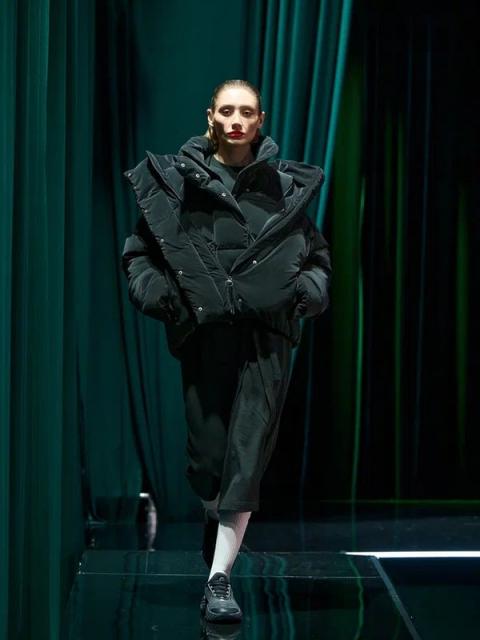 Коллекция бренда Lacoste на Metropolis x Sokol Fashion Week FW-2025 (109492-lacoste-fw-07.jpg) Коллекция бренда Lacoste на Metropolis x Sokol Fashion Week FW-2025 (109492-lacoste-fw-07.jpg)