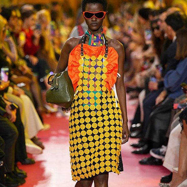 Коллекция Miu Miu весна-лето 2026 (109509-miu-miu-ss-s.jpg)