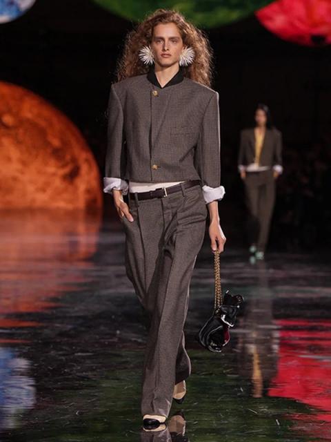 Коллекция Chanel весна-лето 2026 (109523-chanel-ss-01.jpg) Коллекция Chanel весна-лето 2026 (109523-chanel-ss-01.jpg)