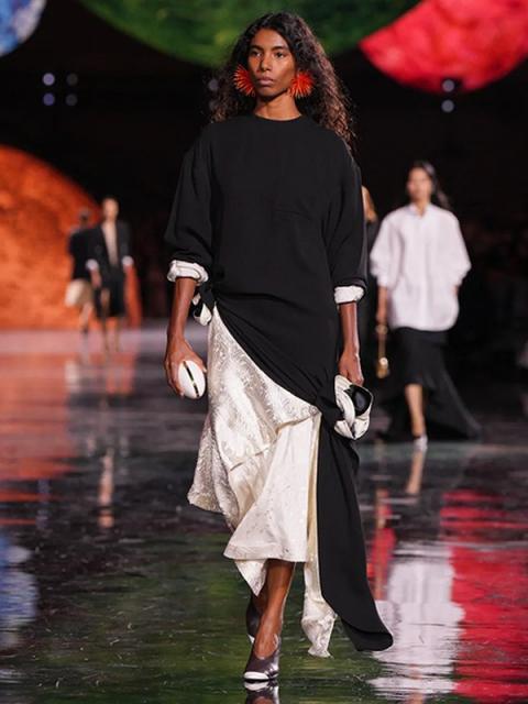 Коллекция Chanel весна-лето 2026 (109523-chanel-ss-04.jpg) Коллекция Chanel весна-лето 2026 (109523-chanel-ss-04.jpg)