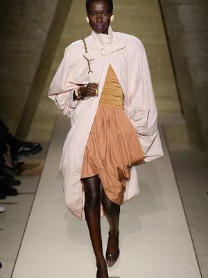 Коллекция Chloe весна-лето 2026 (109555-chloe-ss-2026-b.jpg)