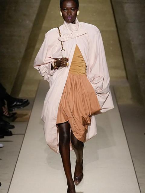 Коллекция Chloe весна-лето 2026 (109555-chloe-ss-2026-b.jpg)