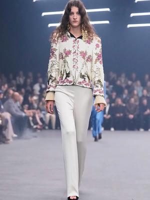 Коллекция Valentino весна-лето 2026 (109566-valentino-ss-2026-02.jpg)