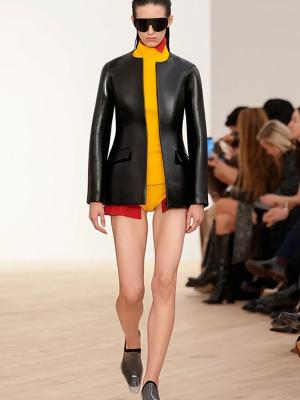 Коллекция Loewe весна-лето 2026 (109577-loewe-ss-01.jpg)