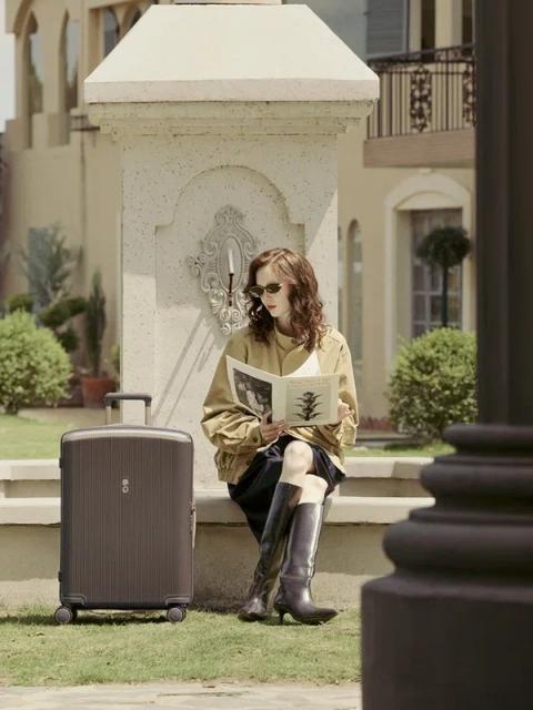  Коллекция Dynasty VLX бренда  Echolac в ЧемоданPRO  (109578-echolac-dinasty-vlx-b.jpg)