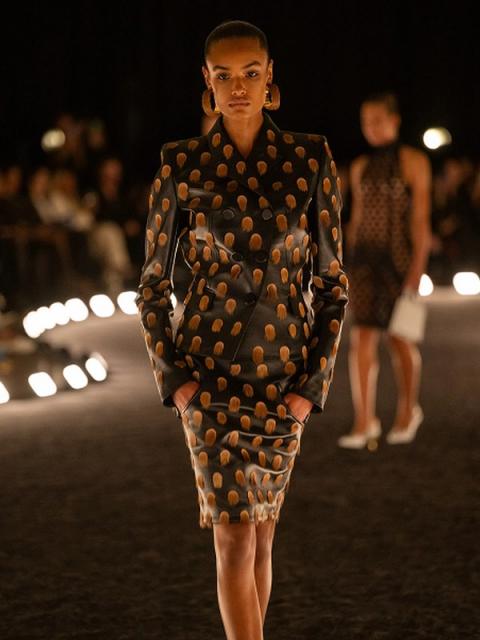 Коллекция Schiaparelli весна-лето 2026 (109611-schiaparelli-ss-03.jpg)