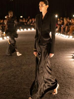 Коллекция Schiaparelli весна-лето 2026 (109611-schiaparelli-ss-06.jpg)