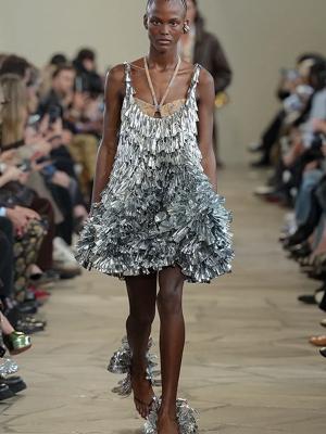 Коллекция Rabanne весна-лето 2026 (109621-rabanne-ss-04.jpg)