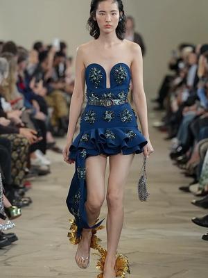 Коллекция Rabanne весна-лето 2026 (109621-rabanne-ss-05.jpg)