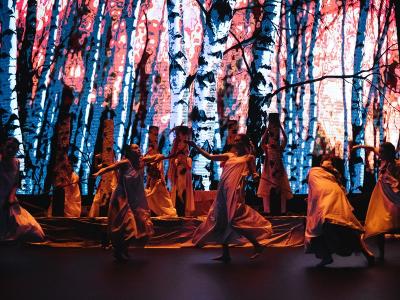 Форум «Отлично!» завершился фешн-спектаклем в стиле неофолк (109635-100bestdesign-05.jpg)