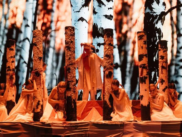 Форум «Отлично!» завершился фешн-спектаклем в стиле неофолк (109635-100bestdesign-08.jpg) Форум «Отлично!» завершился фешн-спектаклем в стиле неофолк (109635-100bestdesign-08.jpg)