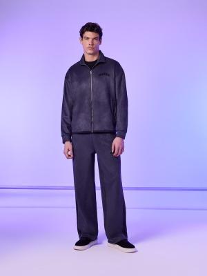 Guess представляет новую коллекцию Athleisure осень-зима 2025 (109676-guess-fw-2025-03.jpg)