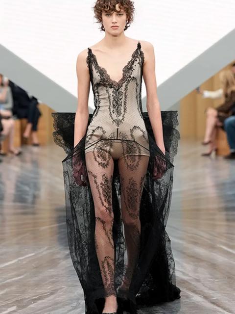 Коллекция Christian Dior весна-лето 2026 (109684-dior-ss-04.jpg)