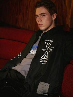 Бренды Yohji Yamamoto и Neighborhood представили коллаборацию (109729-yamamoto-neighborhood-01.jpg)