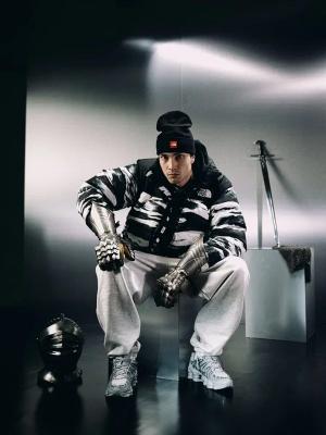 Yungway стал героем съемки Street Beat (109856-yungway-streetbeat-02.jpg)