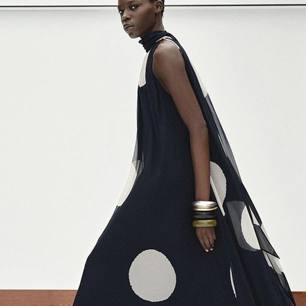 Коллекция Max Mara Pre-Fall 2026 (109944-max-mara-pre-fall-s.jpg)