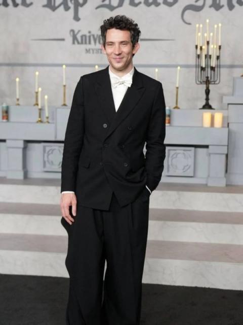 Актер Джош О`Коннор стал амбассадором Dior (109988-dior-josh-oconnor-b.jpg)