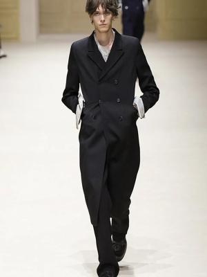 Коллекция Prada Menswear осень-зима 2026 (110034-prada-menswear-fw-b.jpg)