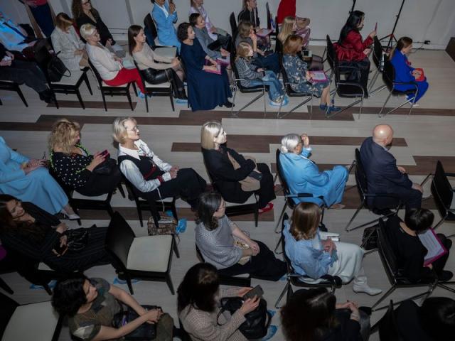Центр моды РЭУ им. Г. В. Плеханова отметил первый юбилей (110044-fashion-center-reu-5-let-16.jpg)