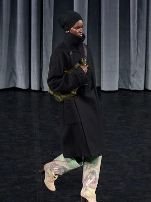 Коллекция Lemaire Menswear осень‑зима 2026 (110066-lemaire-menwwear-fw-03.jpg)