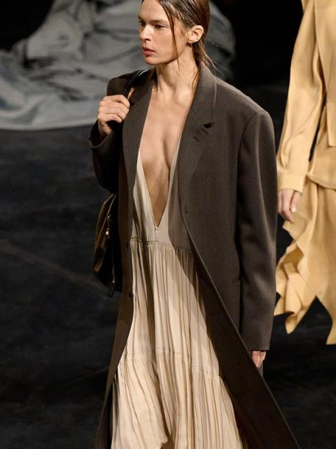 Коллекция Lemaire Menswear осень‑зима 2026 (110066-lemaire-menwwear-fw-06.jpg)