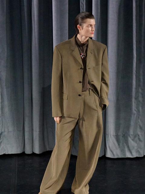Коллекция Lemaire Menswear осень‑зима 2026 (110066-lemaire-menwwear-fw-b.jpg)