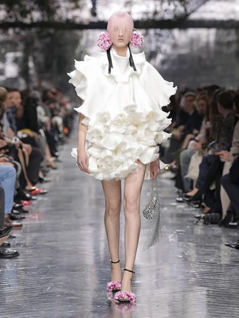 Коллекция Christian Dior couture весна-лето 2026 (110099-dior-couture-ss-04.jpg)
