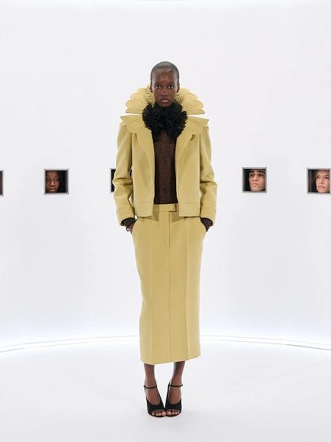 Коллекция Valentino Couture весна–лето 2026 (110111-valentino-couture-ss-05.jpg)