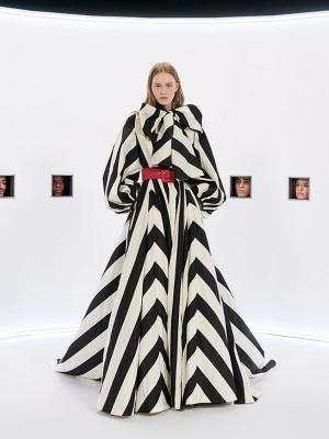 Коллекция Valentino Couture весна–лето 2026 (110111-valentino-couture-ss-08.jpg)