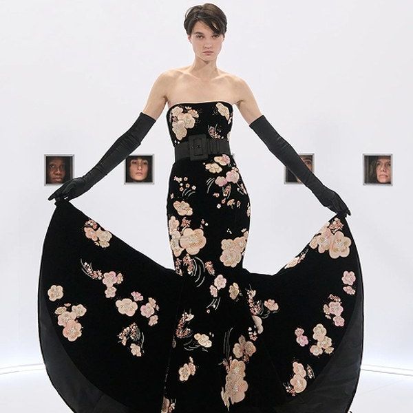 Коллекция Valentino Couture весна–лето 2026 (110111-valentino-couture-ss-s.jpg) Коллекция Valentino Couture весна–лето 2026 (110111-valentino-couture-ss-s.jpg)