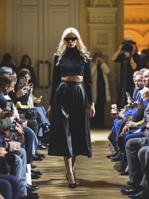 Первая в России Атомная неделя моды завершилась гала-показом в ГУМе (110123-mezhdunarodnaya-atomnaya-nedelya-mody-08.jpg)